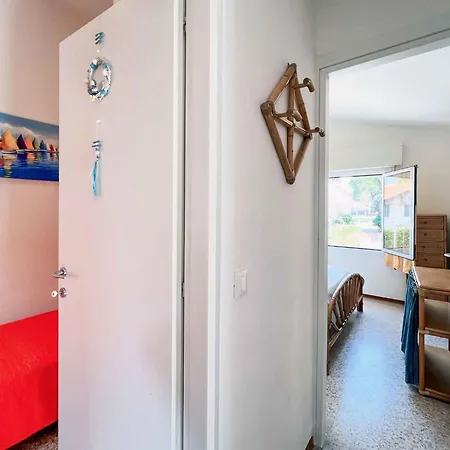 Holiday In 42854